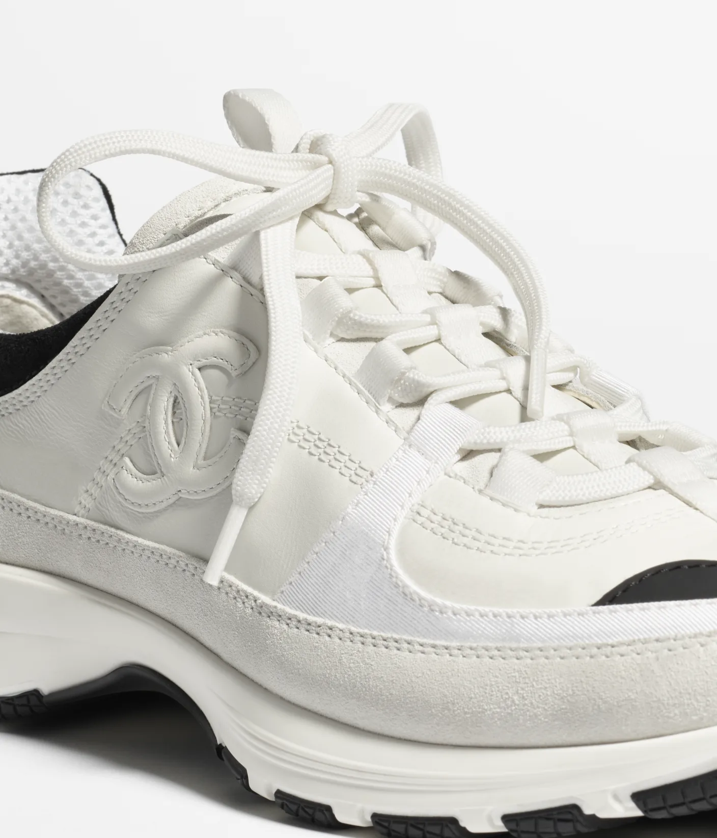 Chanel 2024/25 Métiers d’art Sneakers - Image 2